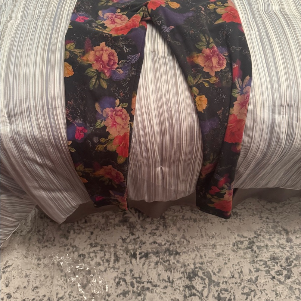 Floral Print Leggings by Johnny Was